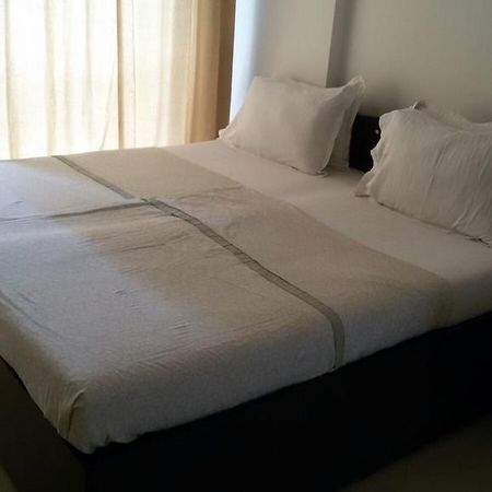 Ashiana Apartment Мумбай Стая снимка